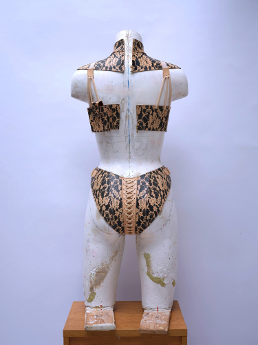 LACE LEATHER ENSEMBLE – 2025